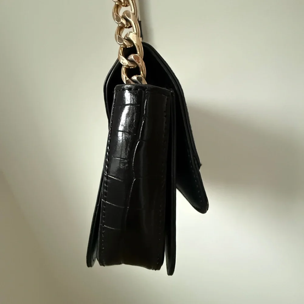 TOPSHOP Cheetah Crossbody Bag - Picture 8 of 9